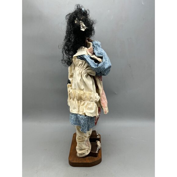 Handmade African American Wooden Doll Quilted blanket Dress & Welcome Sign READ - Picture 4 of 14